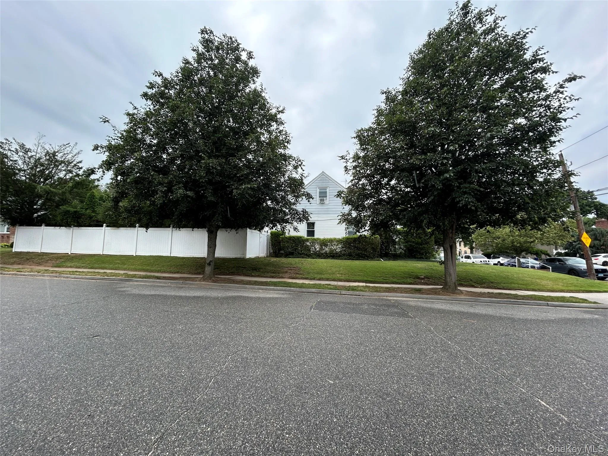 92 Melvin Avenue, Hempstead, NY, 4 Bedrooms Bedrooms, 7 Rooms Rooms,2 BathroomsBathrooms,Residential,For Rent,Melvin,0,1019317 92 Melvin Avenue, Hempstead, NY, 4 Bedrooms Bedrooms, 7 Rooms Rooms,2 BathroomsBathrooms,Residential,For Rent,Melvin,0,1019317