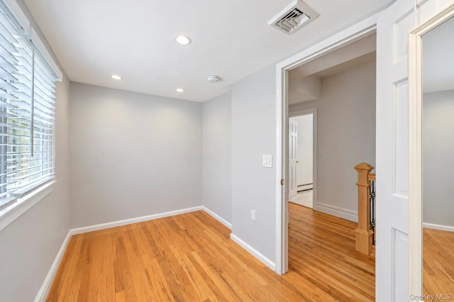 43 North Drive, North Hempstead, NY, 5 Bedrooms Bedrooms, 10 Rooms Rooms,2 BathroomsBathrooms,Residential,For Rent,North,0,1019318 43 North Drive, North Hempstead, NY, 5 Bedrooms Bedrooms, 10 Rooms Rooms,2 BathroomsBathrooms,Residential,For Rent,North,0,1019318