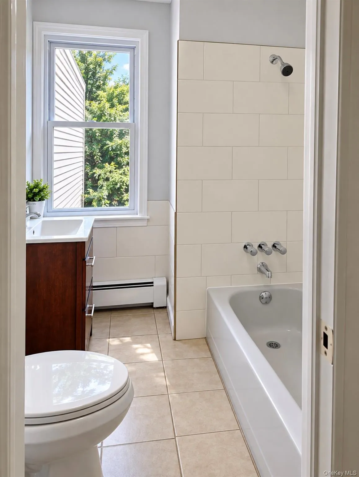 13817 102nd Avenue, New York, NY, 4 Bedrooms Bedrooms, 8 Rooms Rooms,3 BathroomsBathrooms,Residential,For Rent,102nd,0,1019321 13817 102nd Avenue, New York, NY, 4 Bedrooms Bedrooms, 8 Rooms Rooms,3 BathroomsBathrooms,Residential,For Rent,102nd,0,1019321