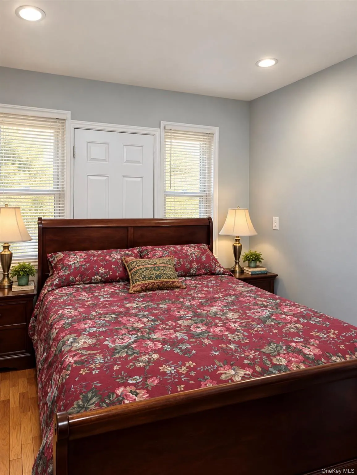 13817 102nd Avenue, New York, NY, 4 Bedrooms Bedrooms, 8 Rooms Rooms,3 BathroomsBathrooms,Residential,For Rent,102nd,0,1019321 13817 102nd Avenue, New York, NY, 4 Bedrooms Bedrooms, 8 Rooms Rooms,3 BathroomsBathrooms,Residential,For Rent,102nd,0,1019321