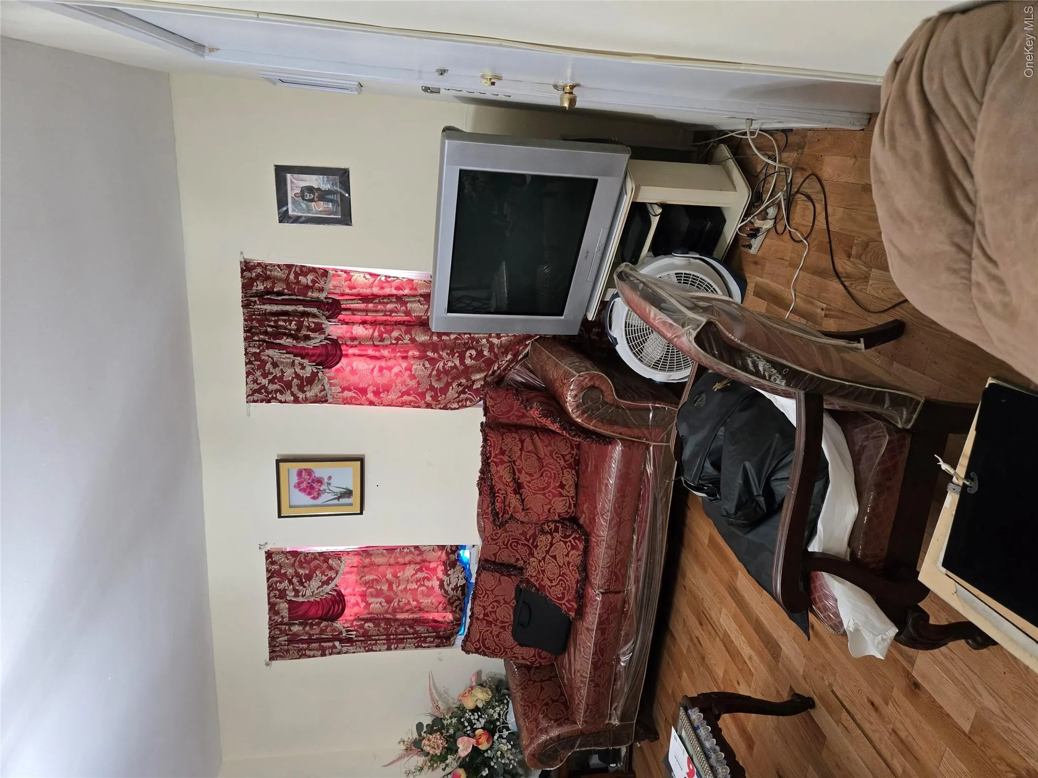 13817 102nd Avenue, New York, NY, 4 Bedrooms Bedrooms, 8 Rooms Rooms,3 BathroomsBathrooms,Residential,For Rent,102nd,0,1019321 13817 102nd Avenue, New York, NY, 4 Bedrooms Bedrooms, 8 Rooms Rooms,3 BathroomsBathrooms,Residential,For Rent,102nd,0,1019321