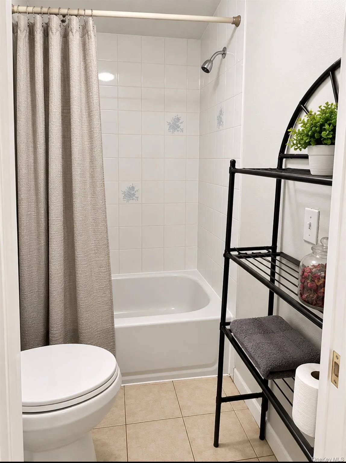 13817 102nd Avenue, New York, NY, 4 Bedrooms Bedrooms, 8 Rooms Rooms,3 BathroomsBathrooms,Residential,For Rent,102nd,0,1019321 13817 102nd Avenue, New York, NY, 4 Bedrooms Bedrooms, 8 Rooms Rooms,3 BathroomsBathrooms,Residential,For Rent,102nd,0,1019321