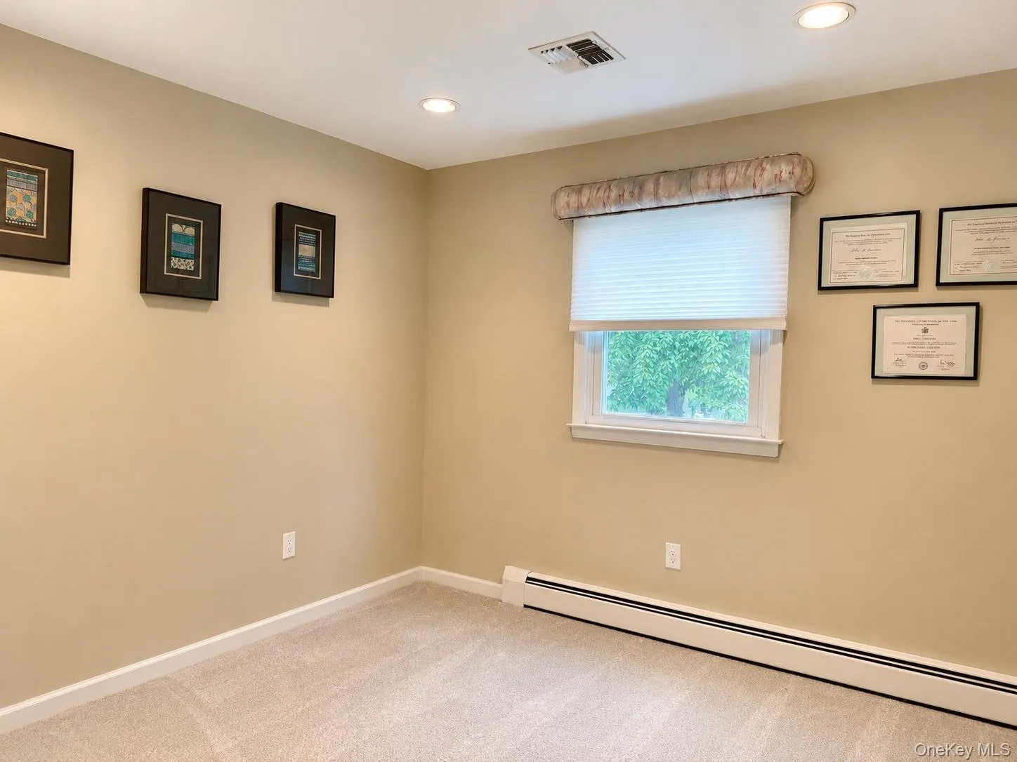 12 Spur Drive, Clarkstown, NY, 4 Bedrooms Bedrooms, 9 Rooms Rooms,2 BathroomsBathrooms,Residential,For Rent,Spur,0,1019322 12 Spur Drive, Clarkstown, NY, 4 Bedrooms Bedrooms, 9 Rooms Rooms,2 BathroomsBathrooms,Residential,For Rent,Spur,0,1019322