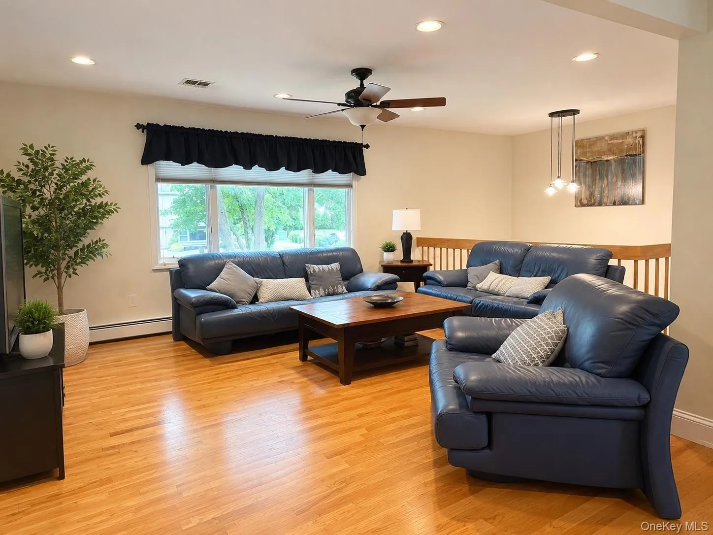 12 Spur Drive, Clarkstown, NY, 4 Bedrooms Bedrooms, 9 Rooms Rooms,2 BathroomsBathrooms,Residential,For Rent,Spur,0,1019322 12 Spur Drive, Clarkstown, NY, 4 Bedrooms Bedrooms, 9 Rooms Rooms,2 BathroomsBathrooms,Residential,For Rent,Spur,0,1019322