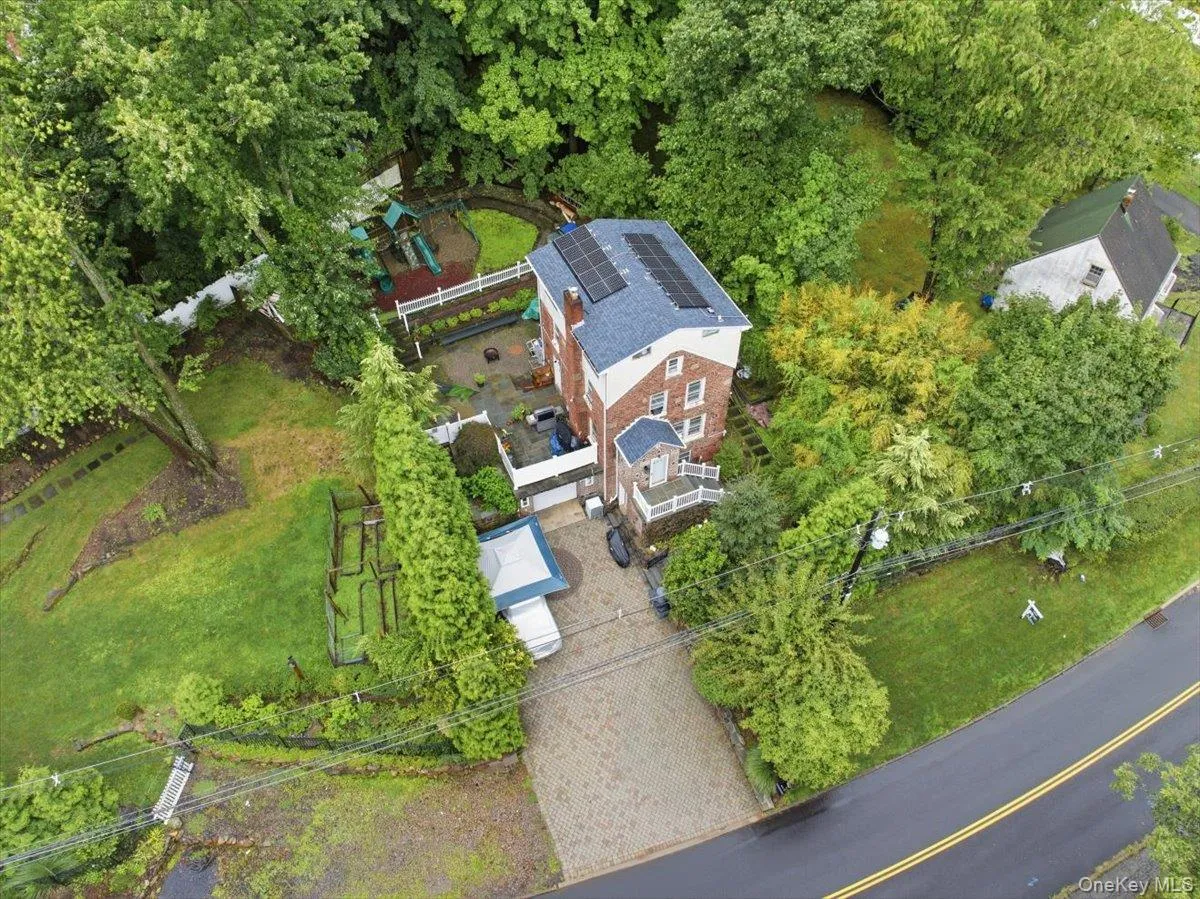 262 Upper Depew Avenue, Orangetown, NY, 4 Bedrooms Bedrooms, 8 Rooms Rooms,2 BathroomsBathrooms,Residential,For Rent,Upper Depew,0,1019331 262 Upper Depew Avenue, Orangetown, NY, 4 Bedrooms Bedrooms, 8 Rooms Rooms,2 BathroomsBathrooms,Residential,For Rent,Upper Depew,0,1019331