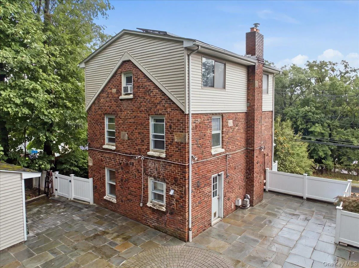 262 Upper Depew Avenue, Orangetown, NY, 4 Bedrooms Bedrooms, 8 Rooms Rooms,2 BathroomsBathrooms,Residential,For Rent,Upper Depew,0,1019331 262 Upper Depew Avenue, Orangetown, NY, 4 Bedrooms Bedrooms, 8 Rooms Rooms,2 BathroomsBathrooms,Residential,For Rent,Upper Depew,0,1019331