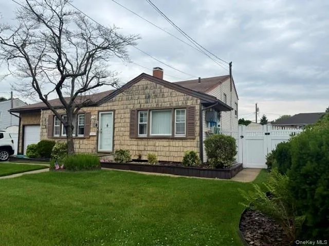 452 Monroe Avenue, Babylon, NY, 4 Bedrooms Bedrooms, 7 Rooms Rooms,1 BathroomBathrooms,Residential,For Rent,Monroe,0,1019332 452 Monroe Avenue, Babylon, NY, 4 Bedrooms Bedrooms, 7 Rooms Rooms,1 BathroomBathrooms,Residential,For Rent,Monroe,0,1019332