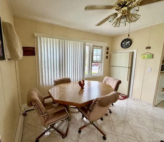 452 Monroe Avenue, Babylon, NY, 4 Bedrooms Bedrooms, 7 Rooms Rooms,1 BathroomBathrooms,Residential,For Rent,Monroe,0,1019332 452 Monroe Avenue, Babylon, NY, 4 Bedrooms Bedrooms, 7 Rooms Rooms,1 BathroomBathrooms,Residential,For Rent,Monroe,0,1019332