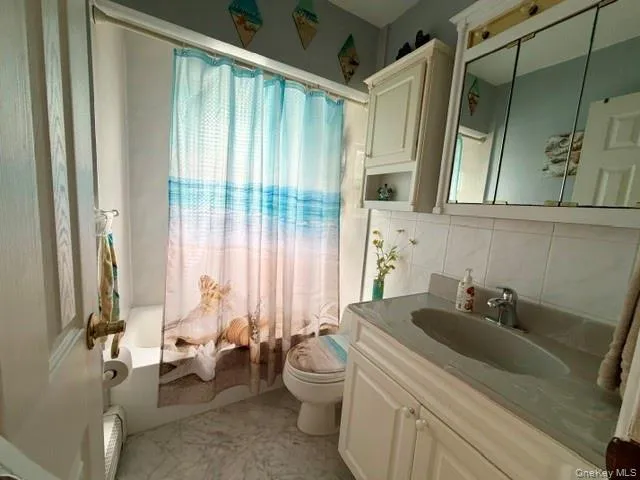 452 Monroe Avenue, Babylon, NY, 4 Bedrooms Bedrooms, 7 Rooms Rooms,1 BathroomBathrooms,Residential,For Rent,Monroe,0,1019332 452 Monroe Avenue, Babylon, NY, 4 Bedrooms Bedrooms, 7 Rooms Rooms,1 BathroomBathrooms,Residential,For Rent,Monroe,0,1019332