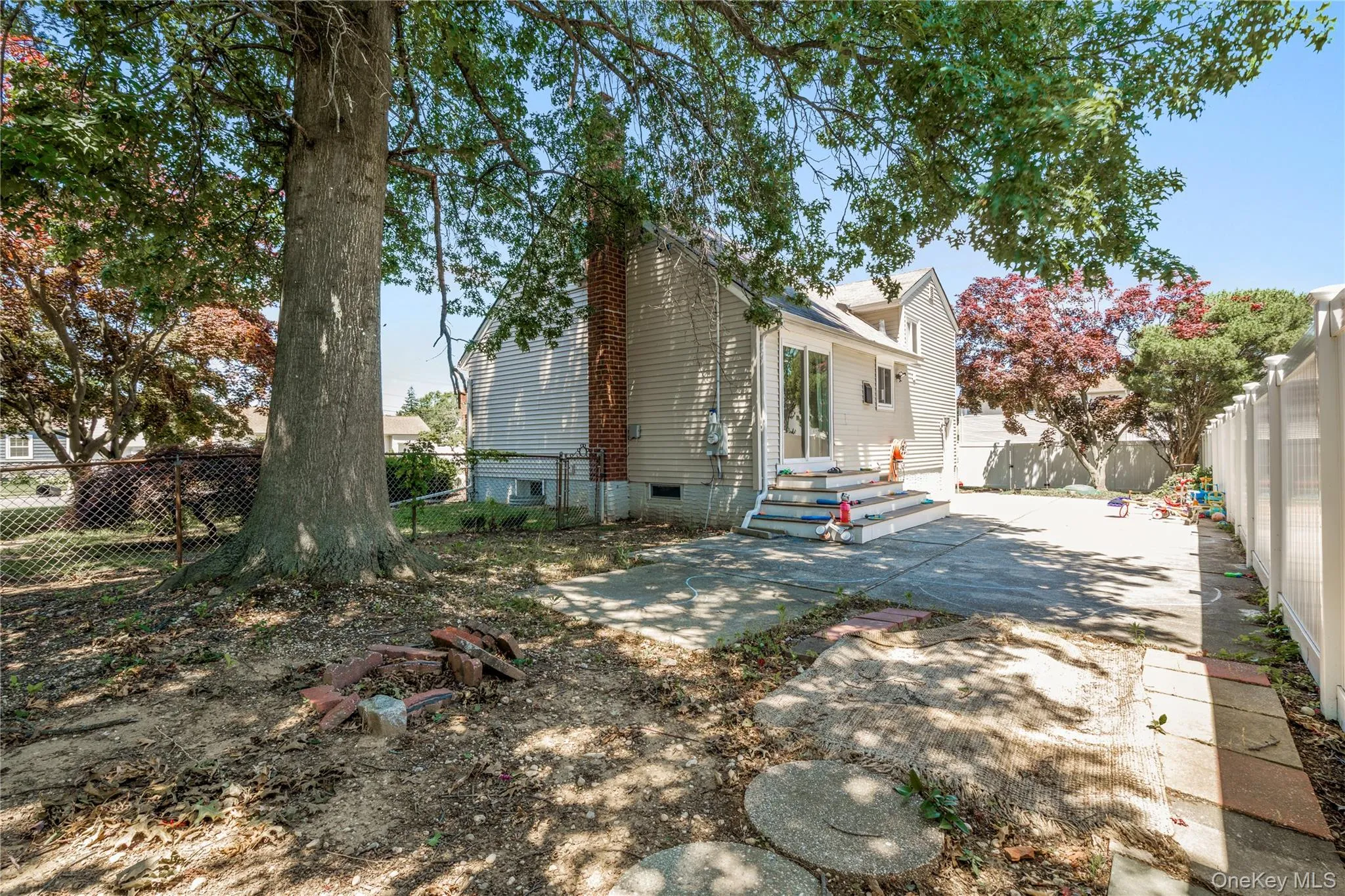 15 Ford Drive, Oyster Bay, NY, 4 Bedrooms Bedrooms, 7 Rooms Rooms,2 BathroomsBathrooms,Residential,For Rent,Ford,0,1019335 15 Ford Drive, Oyster Bay, NY, 4 Bedrooms Bedrooms, 7 Rooms Rooms,2 BathroomsBathrooms,Residential,For Rent,Ford,0,1019335