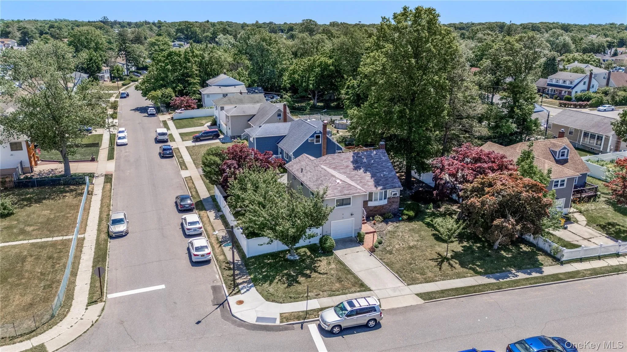 15 Ford Drive, Oyster Bay, NY, 4 Bedrooms Bedrooms, 7 Rooms Rooms,2 BathroomsBathrooms,Residential,For Rent,Ford,0,1019335 15 Ford Drive, Oyster Bay, NY, 4 Bedrooms Bedrooms, 7 Rooms Rooms,2 BathroomsBathrooms,Residential,For Rent,Ford,0,1019335