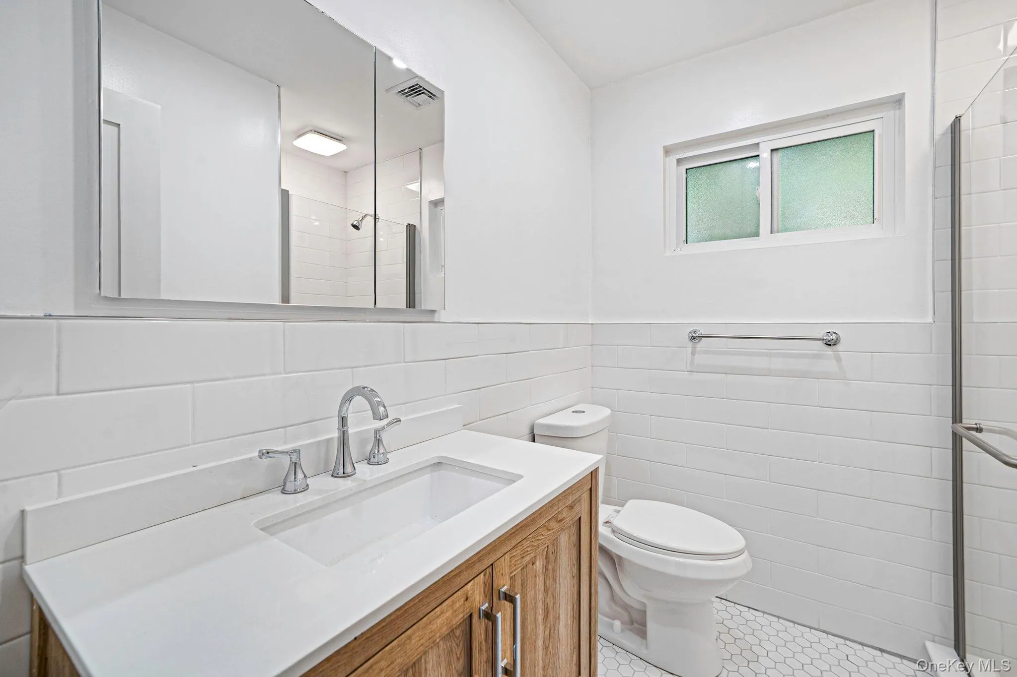 2386 New York Avenue, Huntington, NY, 3 Bedrooms Bedrooms, 7 Rooms Rooms,2 BathroomsBathrooms,Residential Lease,For Rent,New York,0,1019344 2386 New York Avenue, Huntington, NY, 3 Bedrooms Bedrooms, 7 Rooms Rooms,2 BathroomsBathrooms,Residential Lease,For Rent,New York,0,1019344