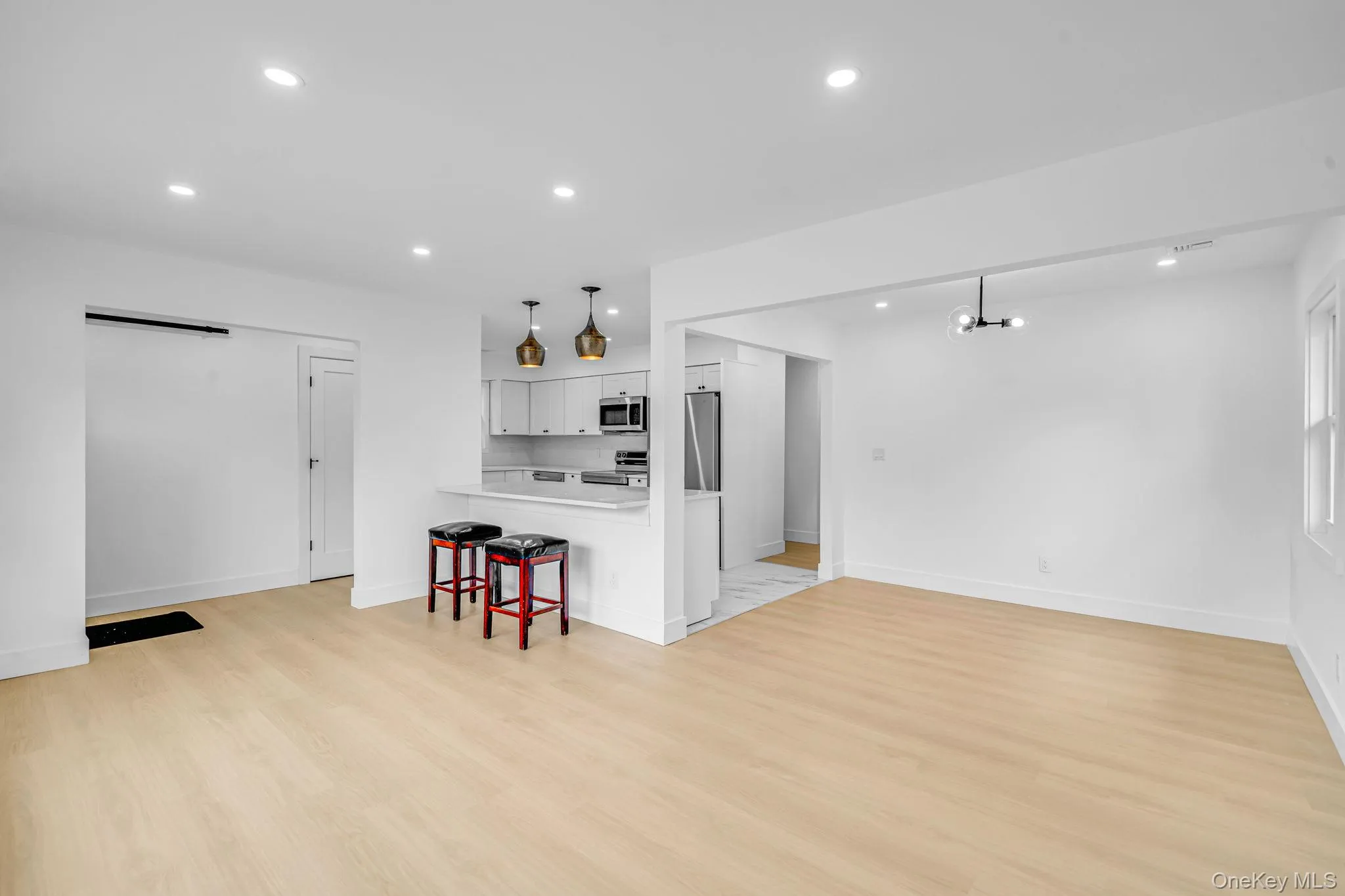 2386 New York Avenue, Huntington, NY, 3 Bedrooms Bedrooms, 7 Rooms Rooms,2 BathroomsBathrooms,Residential Lease,For Rent,New York,0,1019344 2386 New York Avenue, Huntington, NY, 3 Bedrooms Bedrooms, 7 Rooms Rooms,2 BathroomsBathrooms,Residential Lease,For Rent,New York,0,1019344