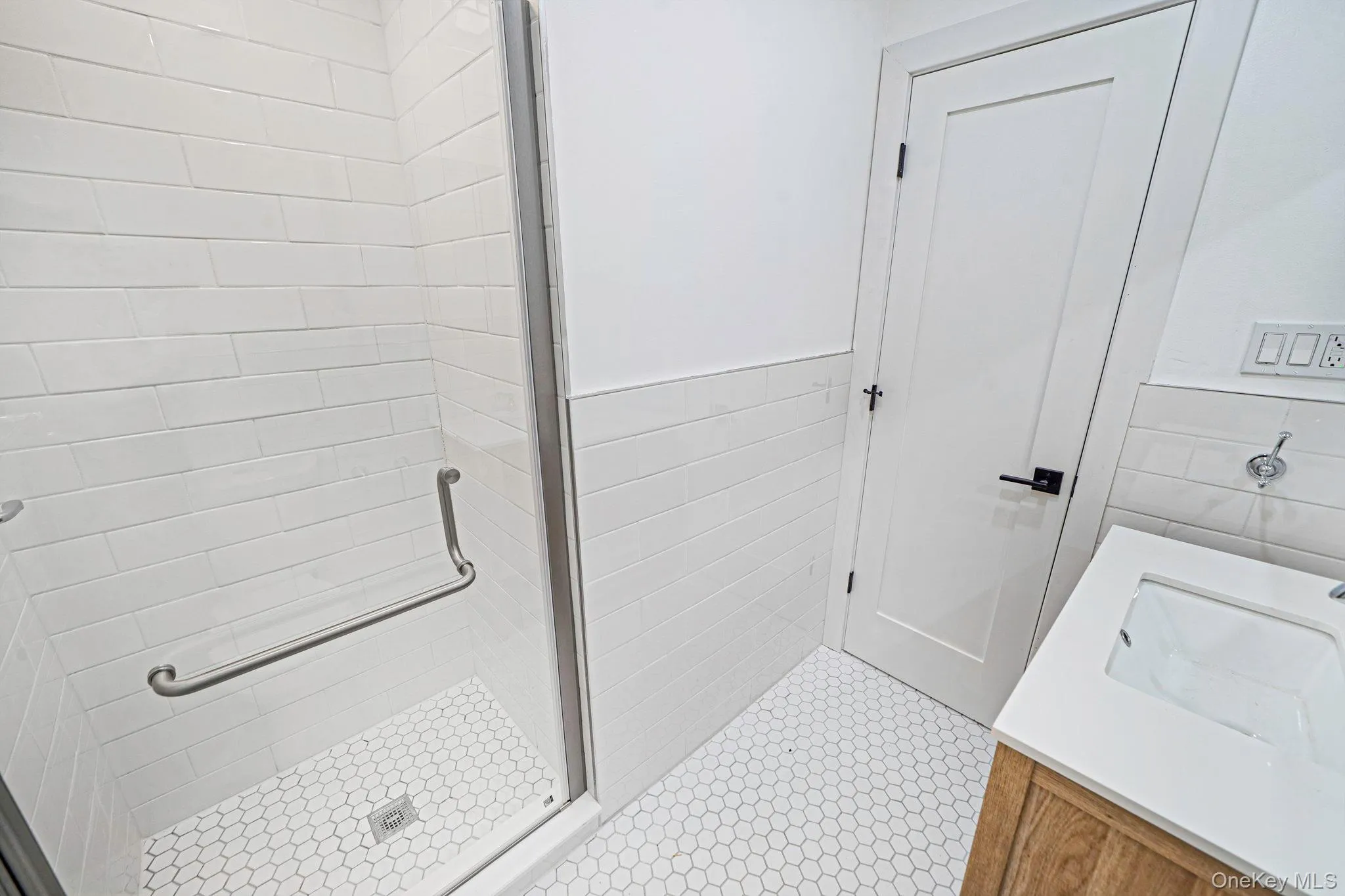 2386 New York Avenue, Huntington, NY, 3 Bedrooms Bedrooms, 7 Rooms Rooms,2 BathroomsBathrooms,Residential Lease,For Rent,New York,0,1019344 2386 New York Avenue, Huntington, NY, 3 Bedrooms Bedrooms, 7 Rooms Rooms,2 BathroomsBathrooms,Residential Lease,For Rent,New York,0,1019344
