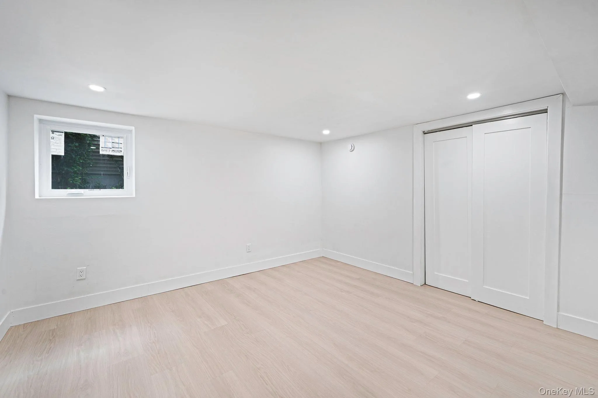 2386 New York Avenue, Huntington, NY, 2 Bedrooms Bedrooms, 6 Rooms Rooms,1 BathroomBathrooms,Residential Lease,For Rent,New York,0,1019350 2386 New York Avenue, Huntington, NY, 2 Bedrooms Bedrooms, 6 Rooms Rooms,1 BathroomBathrooms,Residential Lease,For Rent,New York,0,1019350