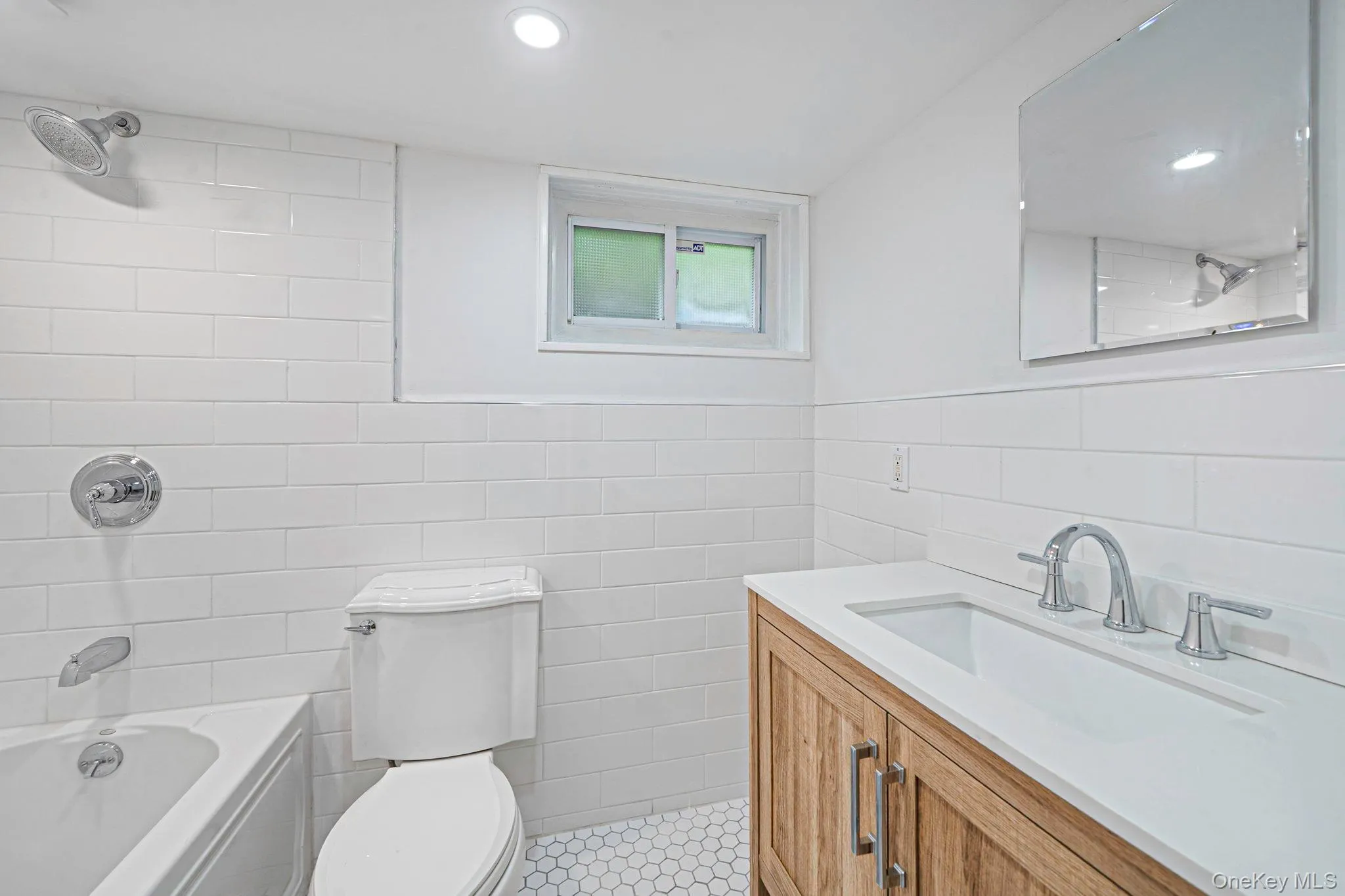 2386 New York Avenue, Huntington, NY, 2 Bedrooms Bedrooms, 6 Rooms Rooms,1 BathroomBathrooms,Residential Lease,For Rent,New York,0,1019350 2386 New York Avenue, Huntington, NY, 2 Bedrooms Bedrooms, 6 Rooms Rooms,1 BathroomBathrooms,Residential Lease,For Rent,New York,0,1019350