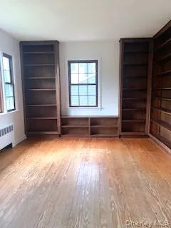 Library, sitting room Library, sitting room