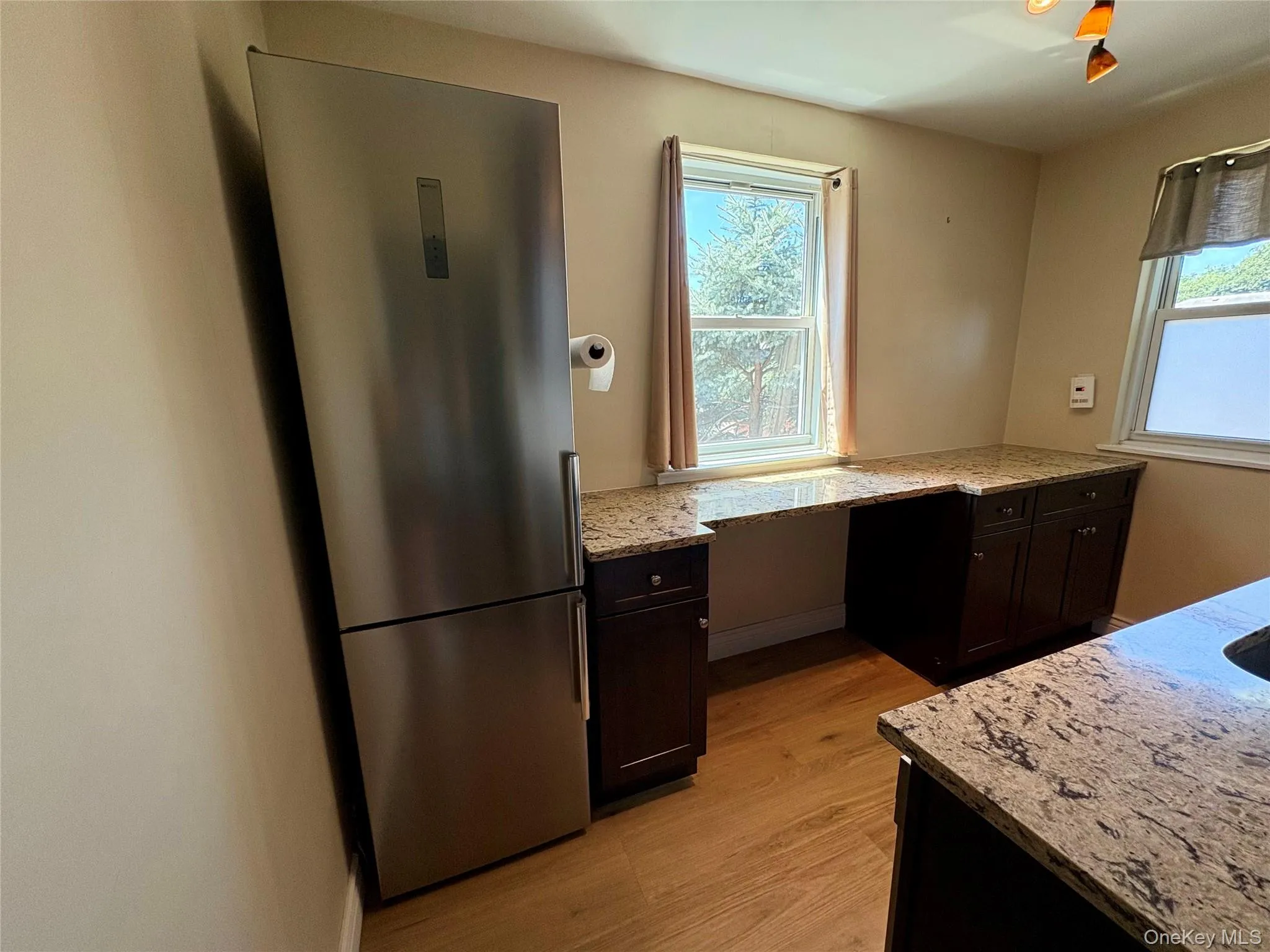 260-25 73rd Avenue, New York, NY, 1 Bedroom Bedrooms, 3 Rooms Rooms,1 BathroomBathrooms,Residential Lease,For Rent,73rd,0,1019360 260-25 73rd Avenue, New York, NY, 1 Bedroom Bedrooms, 3 Rooms Rooms,1 BathroomBathrooms,Residential Lease,For Rent,73rd,0,1019360