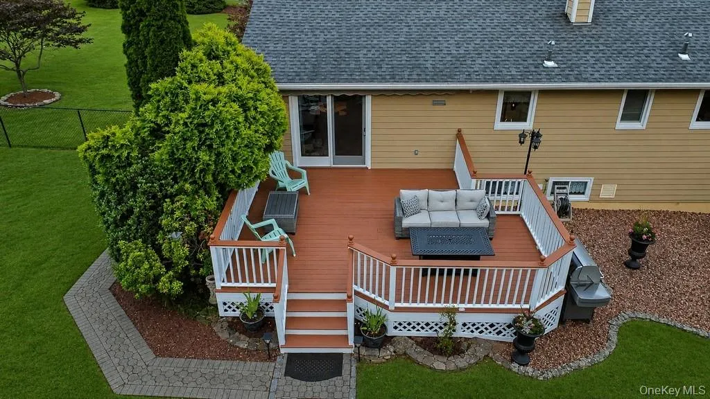 415 Allview Avenue, Southeast, NY, 3 Bedrooms Bedrooms, 7 Rooms Rooms,2 BathroomsBathrooms,Residential,For Rent,Allview,0,1019362 415 Allview Avenue, Southeast, NY, 3 Bedrooms Bedrooms, 7 Rooms Rooms,2 BathroomsBathrooms,Residential,For Rent,Allview,0,1019362
