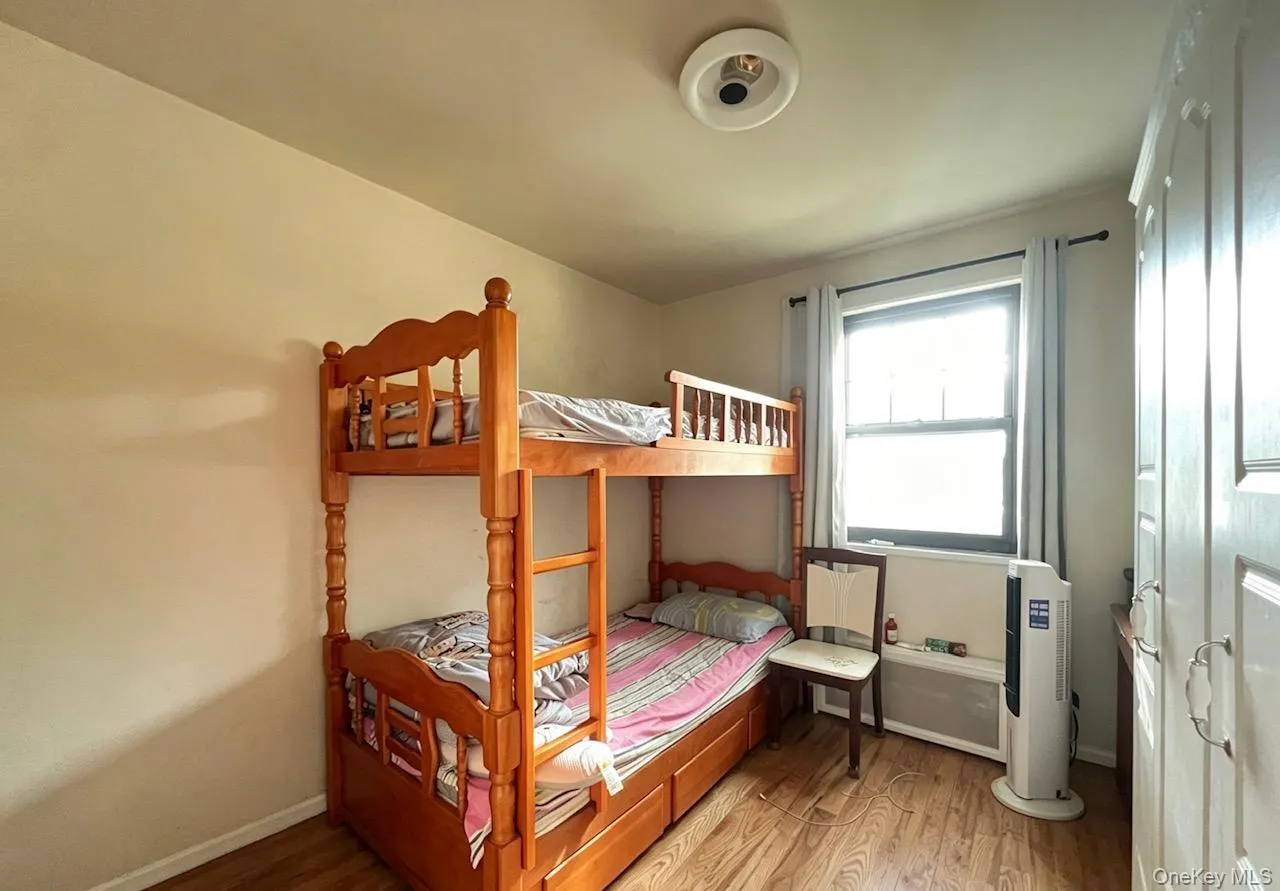 13604 68TH DRIVE, New York, NY, 3 Bedrooms Bedrooms, 6 Rooms Rooms,1 BathroomBathrooms,Residential,For Rent,68TH DRIVE,0,1019364 13604 68TH DRIVE, New York, NY, 3 Bedrooms Bedrooms, 6 Rooms Rooms,1 BathroomBathrooms,Residential,For Rent,68TH DRIVE,0,1019364