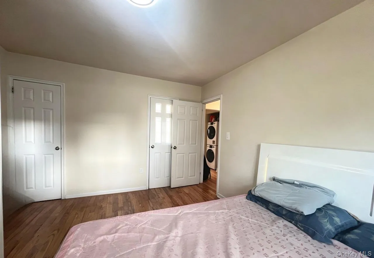 13604 68TH DRIVE, New York, NY, 3 Bedrooms Bedrooms, 6 Rooms Rooms,1 BathroomBathrooms,Residential,For Rent,68TH DRIVE,0,1019364 13604 68TH DRIVE, New York, NY, 3 Bedrooms Bedrooms, 6 Rooms Rooms,1 BathroomBathrooms,Residential,For Rent,68TH DRIVE,0,1019364