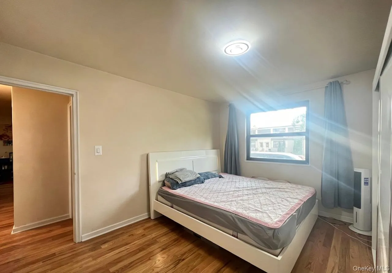 13604 68TH DRIVE, New York, NY, 3 Bedrooms Bedrooms, 6 Rooms Rooms,1 BathroomBathrooms,Residential,For Rent,68TH DRIVE,0,1019364 13604 68TH DRIVE, New York, NY, 3 Bedrooms Bedrooms, 6 Rooms Rooms,1 BathroomBathrooms,Residential,For Rent,68TH DRIVE,0,1019364