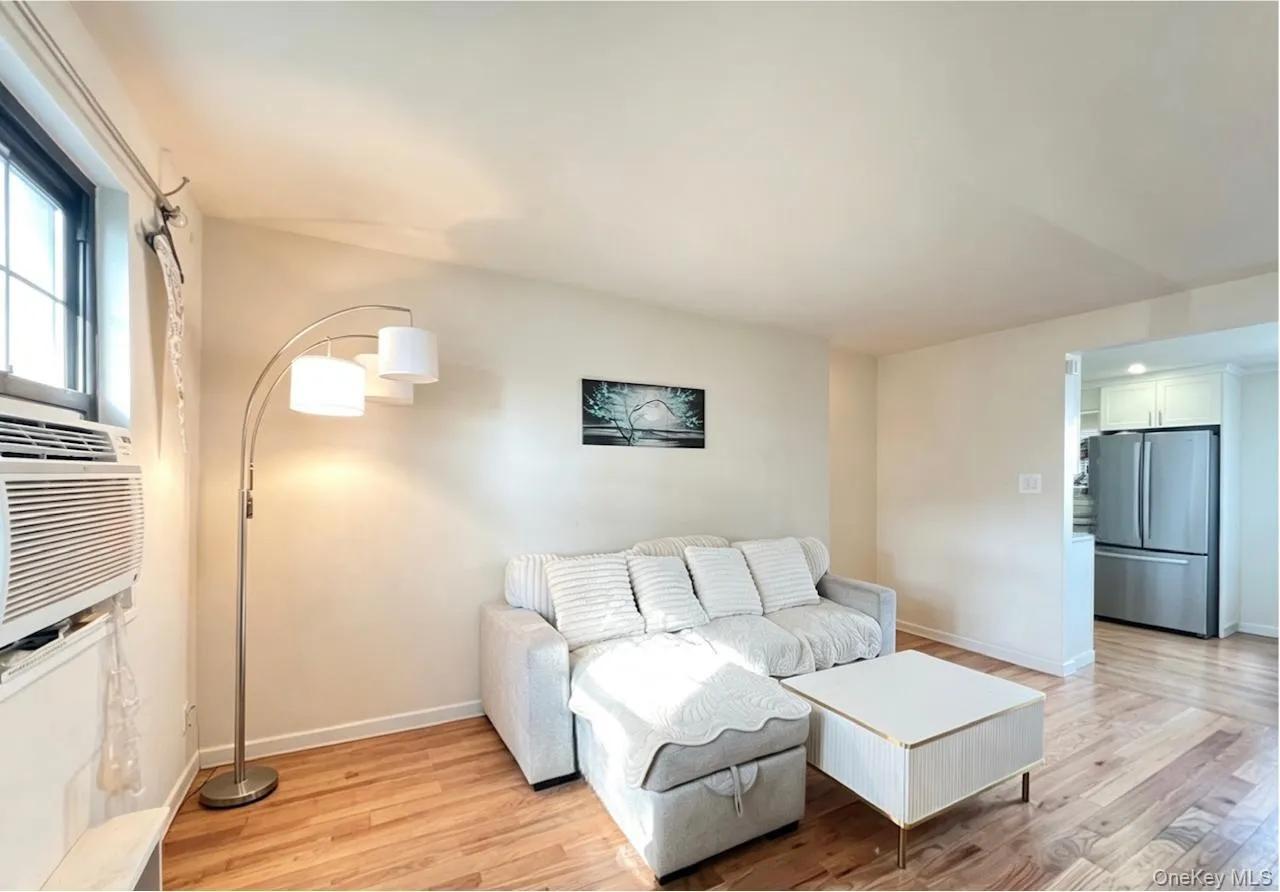 13604 68TH DRIVE, New York, NY, 3 Bedrooms Bedrooms, 6 Rooms Rooms,1 BathroomBathrooms,Residential,For Rent,68TH DRIVE,0,1019364 13604 68TH DRIVE, New York, NY, 3 Bedrooms Bedrooms, 6 Rooms Rooms,1 BathroomBathrooms,Residential,For Rent,68TH DRIVE,0,1019364