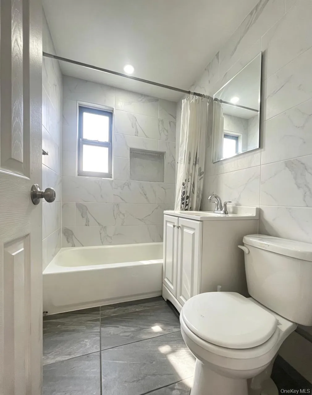 13604 68TH DRIVE, New York, NY, 3 Bedrooms Bedrooms, 6 Rooms Rooms,1 BathroomBathrooms,Residential,For Rent,68TH DRIVE,0,1019364 13604 68TH DRIVE, New York, NY, 3 Bedrooms Bedrooms, 6 Rooms Rooms,1 BathroomBathrooms,Residential,For Rent,68TH DRIVE,0,1019364