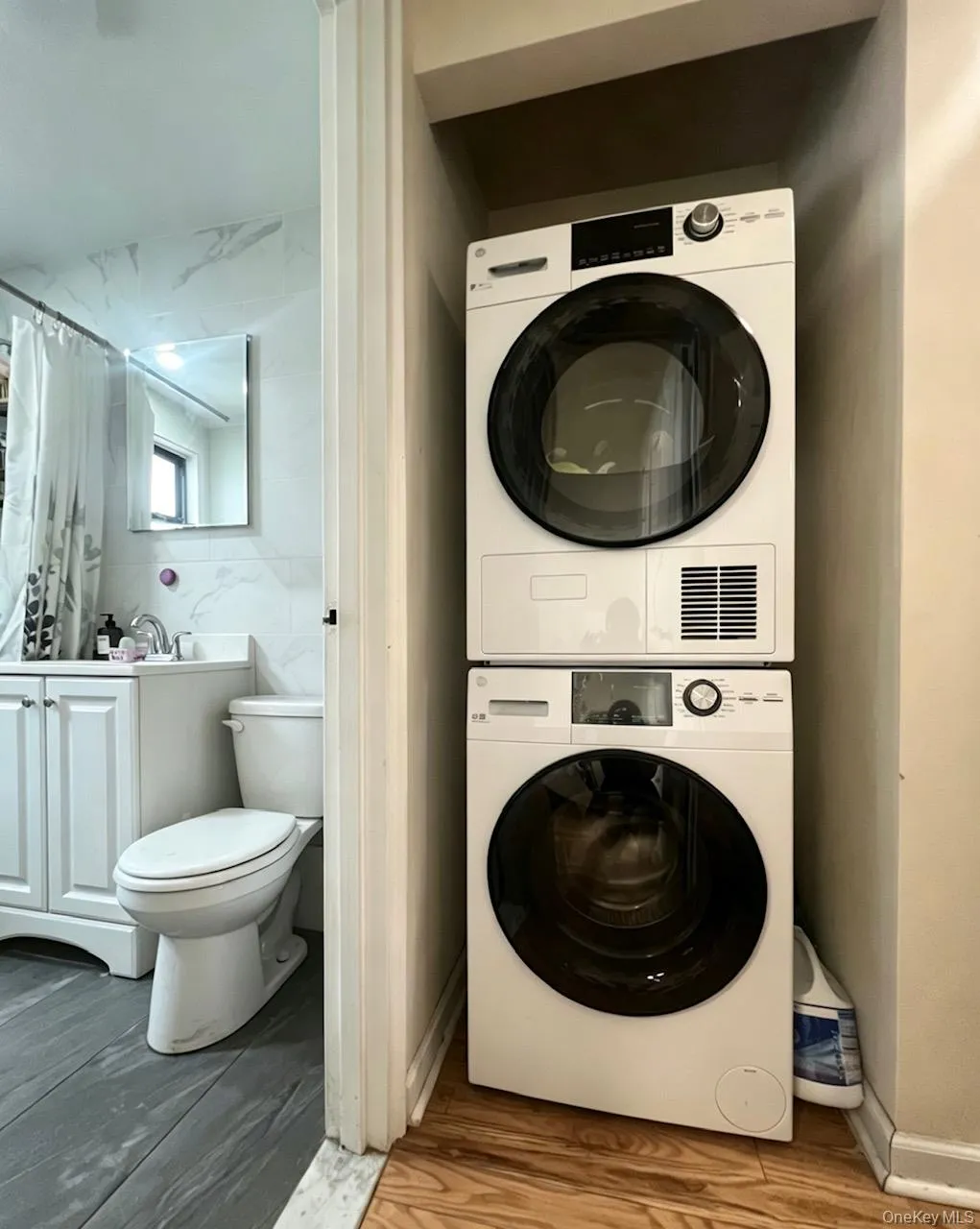 13604 68TH DRIVE, New York, NY, 3 Bedrooms Bedrooms, 6 Rooms Rooms,1 BathroomBathrooms,Residential,For Rent,68TH DRIVE,0,1019364 13604 68TH DRIVE, New York, NY, 3 Bedrooms Bedrooms, 6 Rooms Rooms,1 BathroomBathrooms,Residential,For Rent,68TH DRIVE,0,1019364