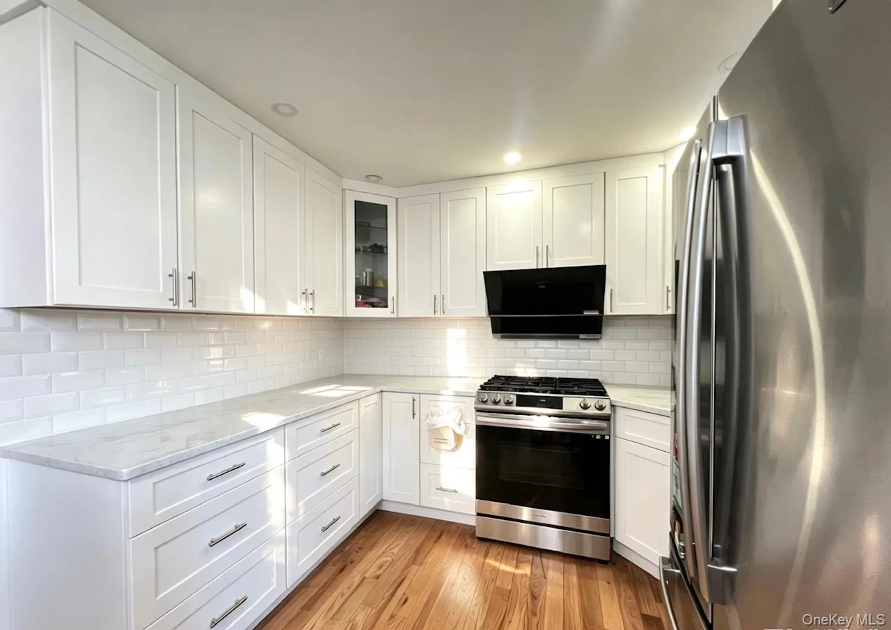 13604 68TH DRIVE, New York, NY, 3 Bedrooms Bedrooms, 6 Rooms Rooms,1 BathroomBathrooms,Residential,For Rent,68TH DRIVE,0,1019364 13604 68TH DRIVE, New York, NY, 3 Bedrooms Bedrooms, 6 Rooms Rooms,1 BathroomBathrooms,Residential,For Rent,68TH DRIVE,0,1019364