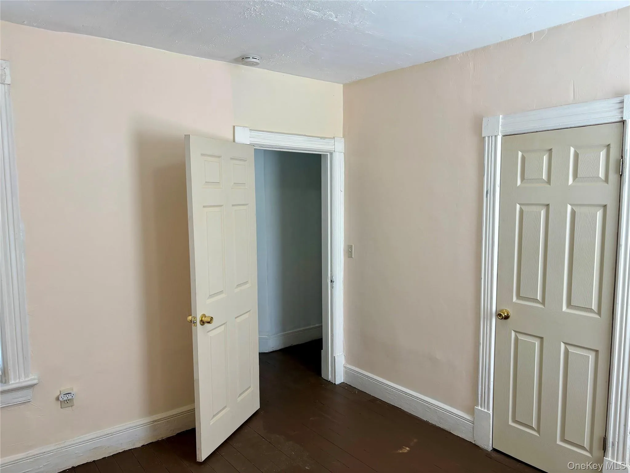 137 Clinton Street, Poughkeepsie, NY, 4 Bedrooms Bedrooms, 8 Rooms Rooms,2 BathroomsBathrooms,Residential,For Rent,Clinton,0,1019365 137 Clinton Street, Poughkeepsie, NY, 4 Bedrooms Bedrooms, 8 Rooms Rooms,2 BathroomsBathrooms,Residential,For Rent,Clinton,0,1019365