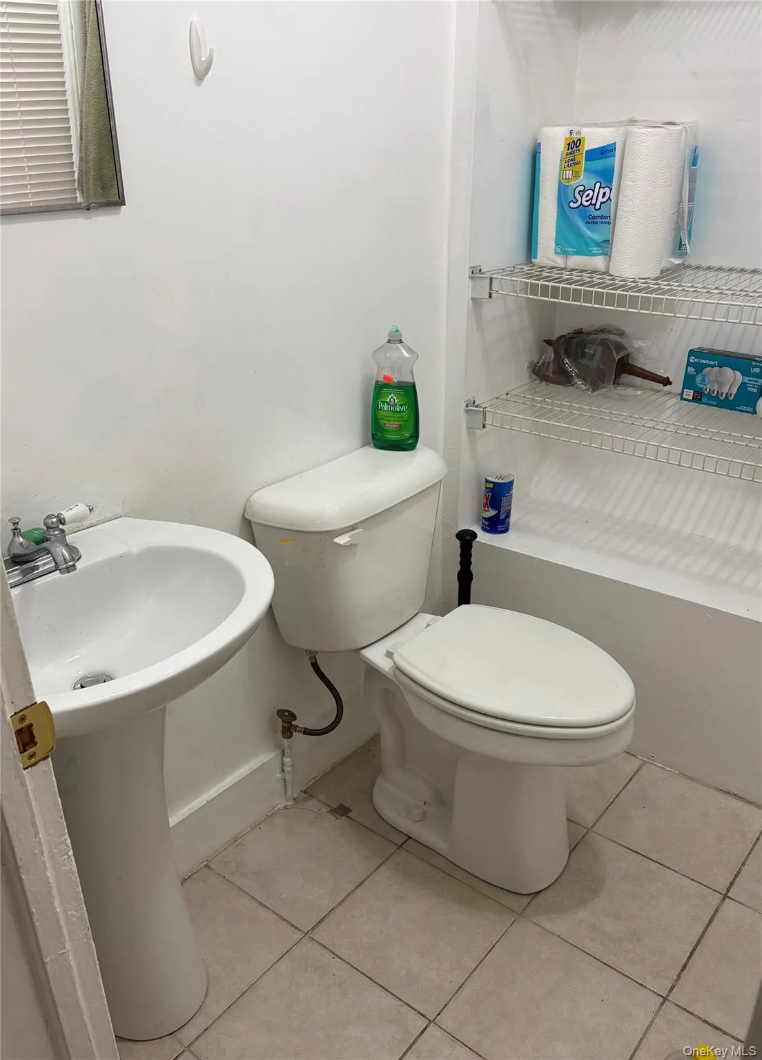 137 Clinton Street, Poughkeepsie, NY, 4 Bedrooms Bedrooms, 8 Rooms Rooms,2 BathroomsBathrooms,Residential,For Rent,Clinton,0,1019365 137 Clinton Street, Poughkeepsie, NY, 4 Bedrooms Bedrooms, 8 Rooms Rooms,2 BathroomsBathrooms,Residential,For Rent,Clinton,0,1019365