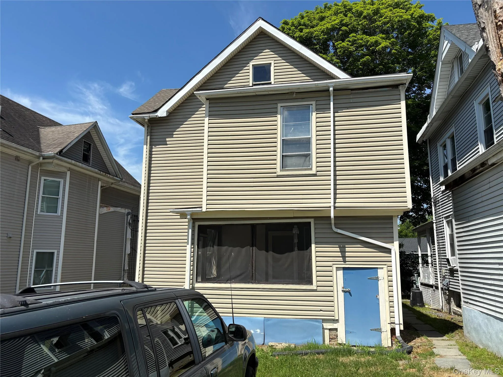 137 Clinton Street, Poughkeepsie, NY, 4 Bedrooms Bedrooms, 8 Rooms Rooms,2 BathroomsBathrooms,Residential,For Rent,Clinton,0,1019365 137 Clinton Street, Poughkeepsie, NY, 4 Bedrooms Bedrooms, 8 Rooms Rooms,2 BathroomsBathrooms,Residential,For Rent,Clinton,0,1019365
