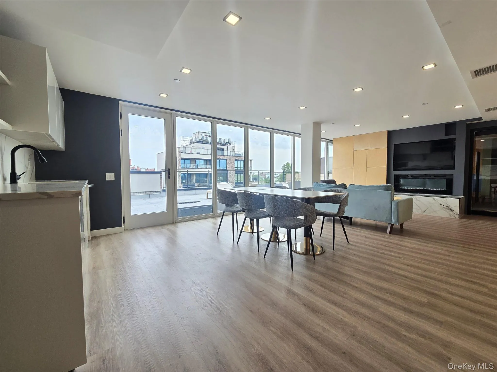 618 Avenue H, New York, NY, 1 Room Rooms,1 BathroomBathrooms,Residential,For Rent,Avenue H,0,1019369 618 Avenue H, New York, NY, 1 Room Rooms,1 BathroomBathrooms,Residential,For Rent,Avenue H,0,1019369