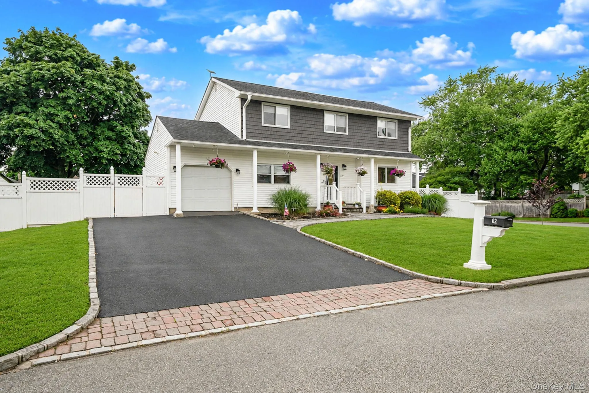 62 Oneida Avenue, Brookhaven, NY, 4 Bedrooms Bedrooms, 7 Rooms Rooms,3 BathroomsBathrooms,Residential,For Rent,Oneida,0,1019373 62 Oneida Avenue, Brookhaven, NY, 4 Bedrooms Bedrooms, 7 Rooms Rooms,3 BathroomsBathrooms,Residential,For Rent,Oneida,0,1019373