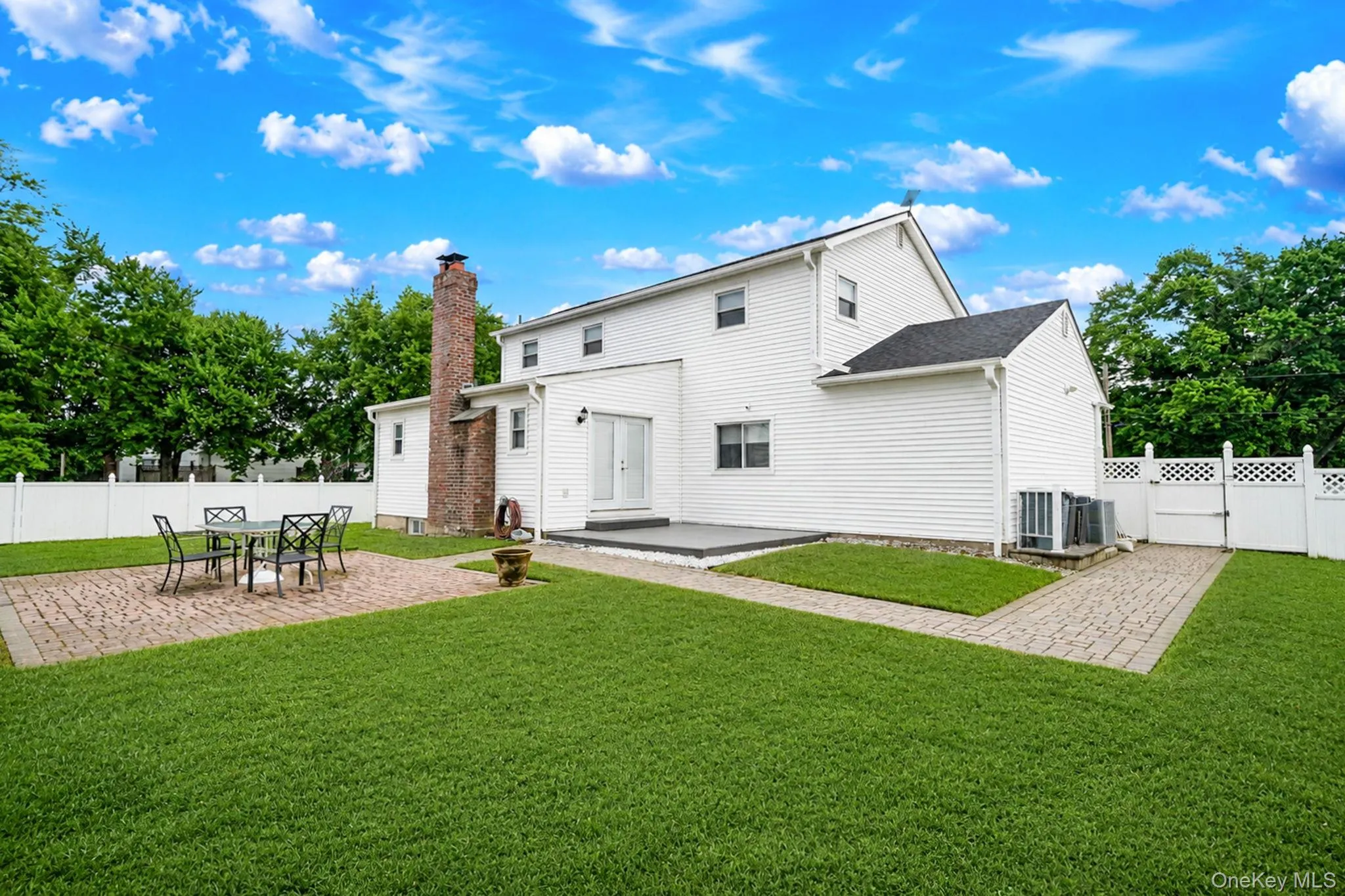 62 Oneida Avenue, Brookhaven, NY, 4 Bedrooms Bedrooms, 7 Rooms Rooms,3 BathroomsBathrooms,Residential,For Rent,Oneida,0,1019373 62 Oneida Avenue, Brookhaven, NY, 4 Bedrooms Bedrooms, 7 Rooms Rooms,3 BathroomsBathrooms,Residential,For Rent,Oneida,0,1019373