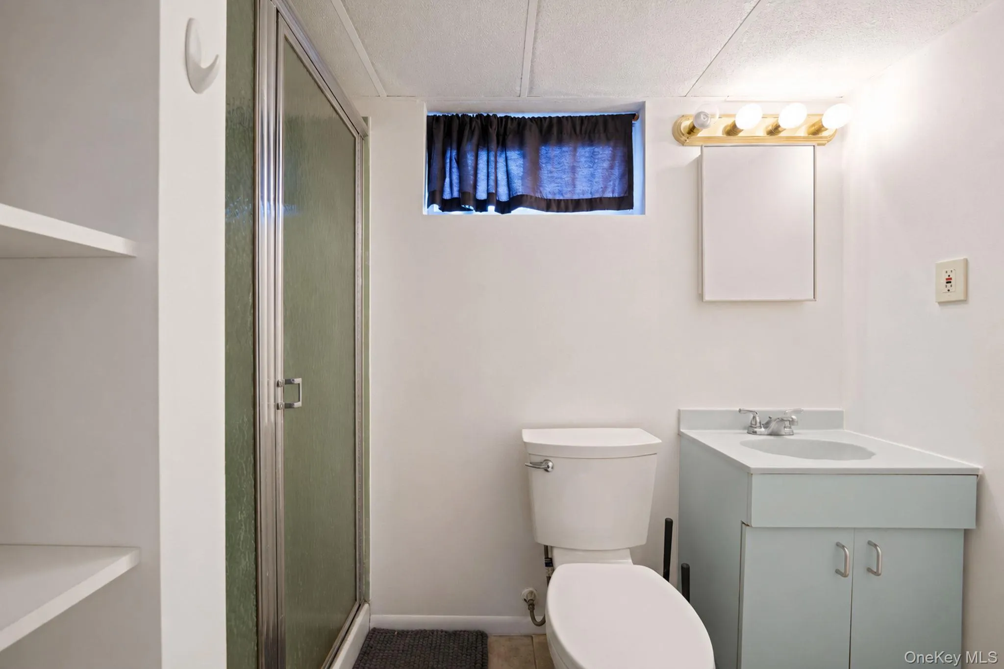 62 Oneida Avenue, Brookhaven, NY, 4 Bedrooms Bedrooms, 7 Rooms Rooms,3 BathroomsBathrooms,Residential,For Rent,Oneida,0,1019373 62 Oneida Avenue, Brookhaven, NY, 4 Bedrooms Bedrooms, 7 Rooms Rooms,3 BathroomsBathrooms,Residential,For Rent,Oneida,0,1019373