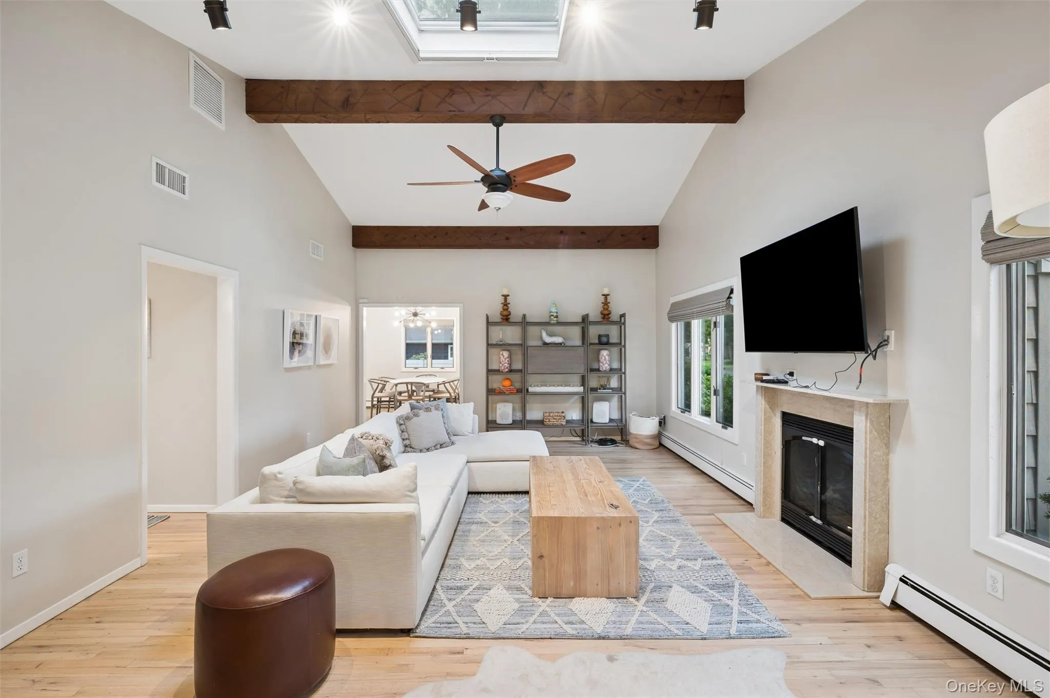 41 Homewood Drive, Southampton, NY, 3 Bedrooms Bedrooms, 6 Rooms Rooms,2 BathroomsBathrooms,Residential Lease,For Rent,Homewood,0,1019375 41 Homewood Drive, Southampton, NY, 3 Bedrooms Bedrooms, 6 Rooms Rooms,2 BathroomsBathrooms,Residential Lease,For Rent,Homewood,0,1019375