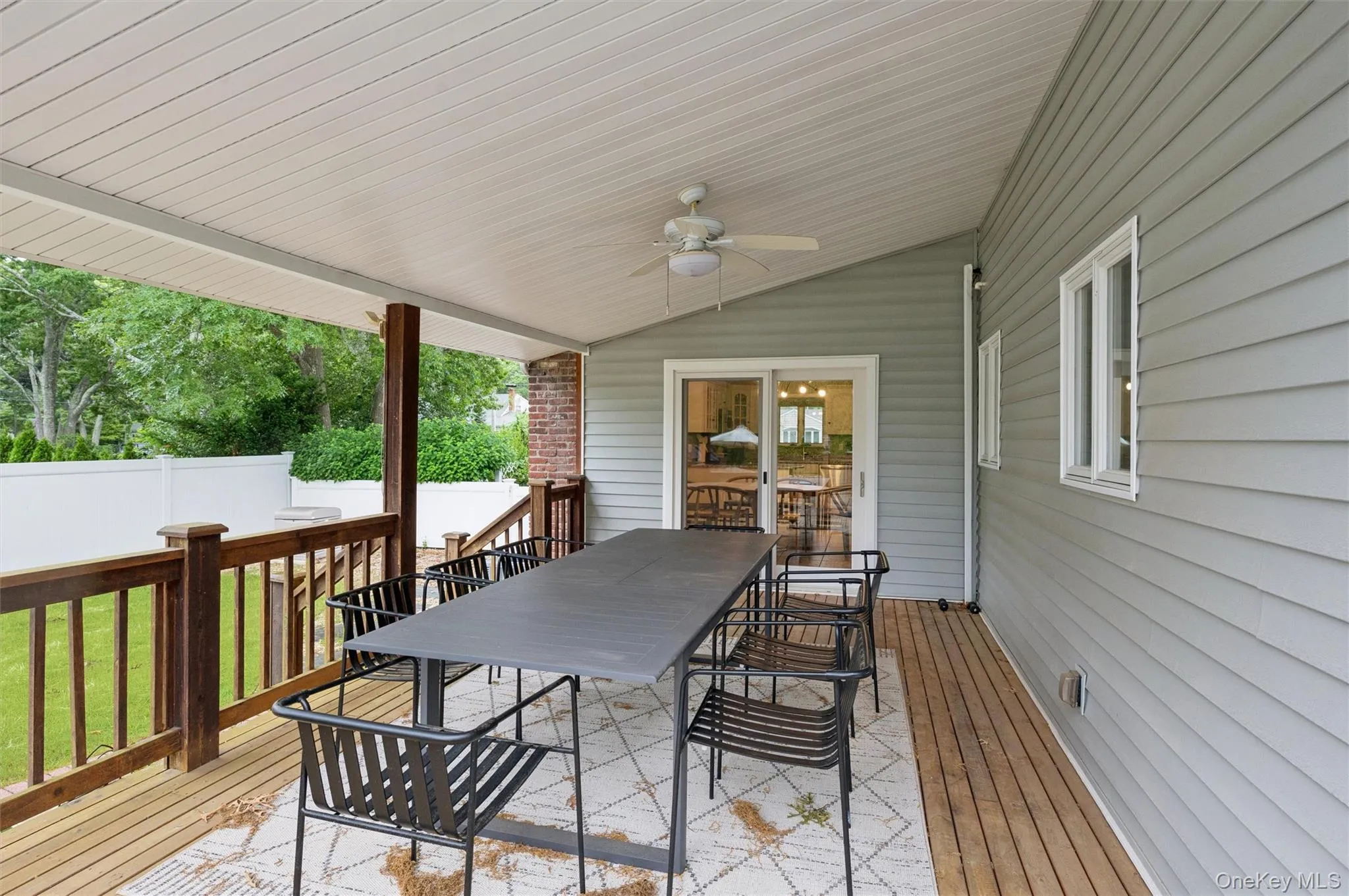 41 Homewood Drive, Southampton, NY, 3 Bedrooms Bedrooms, 6 Rooms Rooms,2 BathroomsBathrooms,Residential Lease,For Rent,Homewood,0,1019375 41 Homewood Drive, Southampton, NY, 3 Bedrooms Bedrooms, 6 Rooms Rooms,2 BathroomsBathrooms,Residential Lease,For Rent,Homewood,0,1019375