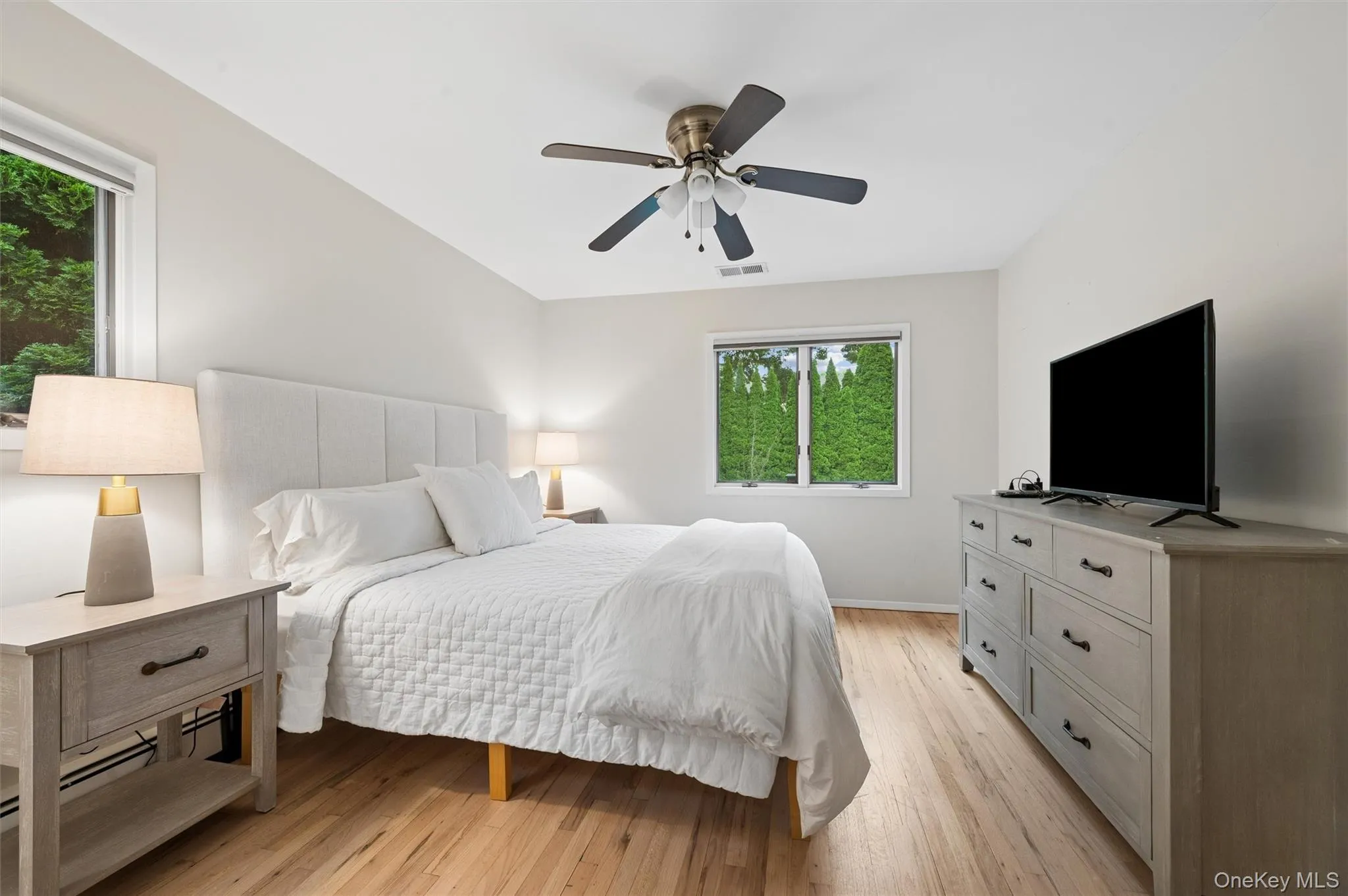 41 Homewood Drive, Southampton, NY, 3 Bedrooms Bedrooms, 6 Rooms Rooms,2 BathroomsBathrooms,Residential Lease,For Rent,Homewood,0,1019375 41 Homewood Drive, Southampton, NY, 3 Bedrooms Bedrooms, 6 Rooms Rooms,2 BathroomsBathrooms,Residential Lease,For Rent,Homewood,0,1019375