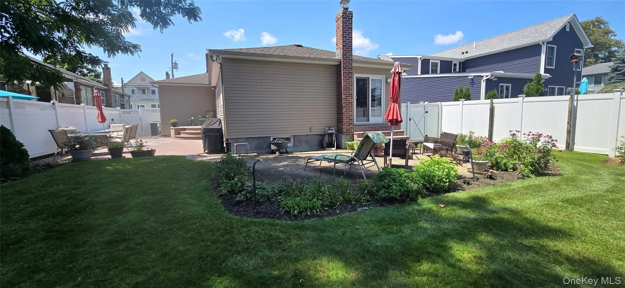 737 Virginia Avenue, Hempstead, NY, 2 Bedrooms Bedrooms, 5 Rooms Rooms,1 BathroomBathrooms,Residential,For Rent,Virginia,0,1019377 737 Virginia Avenue, Hempstead, NY, 2 Bedrooms Bedrooms, 5 Rooms Rooms,1 BathroomBathrooms,Residential,For Rent,Virginia,0,1019377