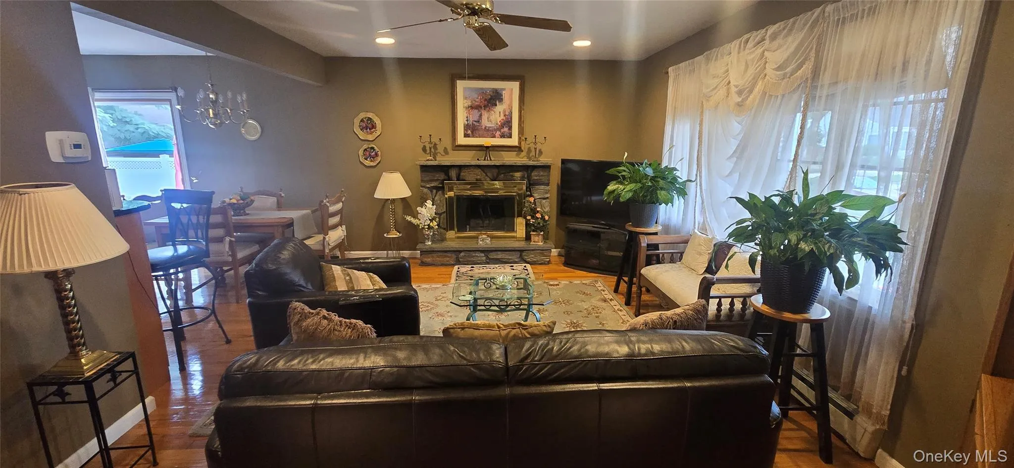 737 Virginia Avenue, Hempstead, NY, 2 Bedrooms Bedrooms, 5 Rooms Rooms,1 BathroomBathrooms,Residential,For Rent,Virginia,0,1019377 737 Virginia Avenue, Hempstead, NY, 2 Bedrooms Bedrooms, 5 Rooms Rooms,1 BathroomBathrooms,Residential,For Rent,Virginia,0,1019377