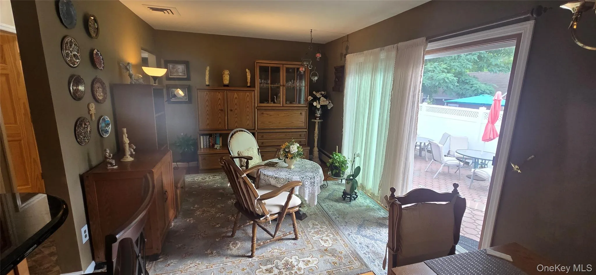 737 Virginia Avenue, Hempstead, NY, 2 Bedrooms Bedrooms, 5 Rooms Rooms,1 BathroomBathrooms,Residential,For Rent,Virginia,0,1019377 737 Virginia Avenue, Hempstead, NY, 2 Bedrooms Bedrooms, 5 Rooms Rooms,1 BathroomBathrooms,Residential,For Rent,Virginia,0,1019377