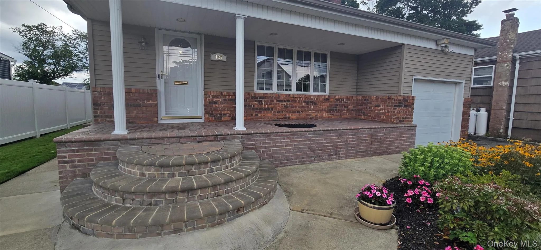 737 Virginia Avenue, Hempstead, NY, 2 Bedrooms Bedrooms, 5 Rooms Rooms,1 BathroomBathrooms,Residential,For Rent,Virginia,0,1019377 737 Virginia Avenue, Hempstead, NY, 2 Bedrooms Bedrooms, 5 Rooms Rooms,1 BathroomBathrooms,Residential,For Rent,Virginia,0,1019377