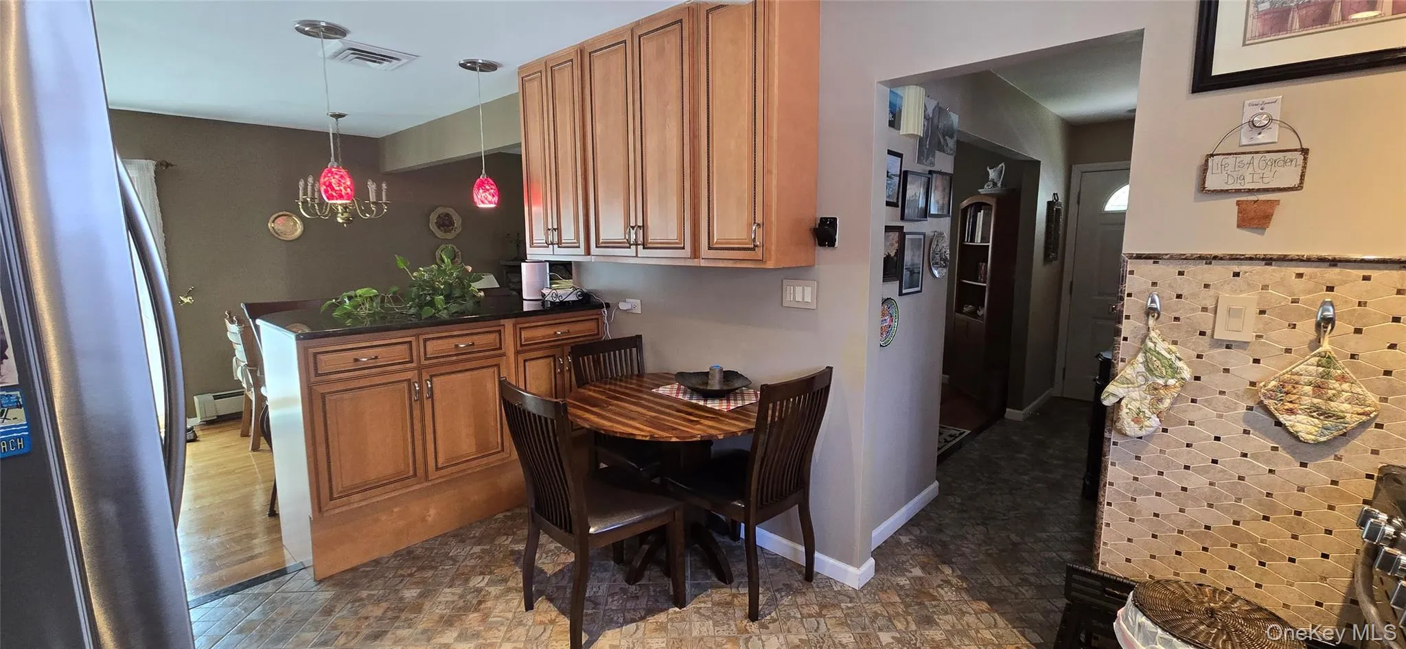 737 Virginia Avenue, Hempstead, NY, 2 Bedrooms Bedrooms, 5 Rooms Rooms,1 BathroomBathrooms,Residential,For Rent,Virginia,0,1019377 737 Virginia Avenue, Hempstead, NY, 2 Bedrooms Bedrooms, 5 Rooms Rooms,1 BathroomBathrooms,Residential,For Rent,Virginia,0,1019377