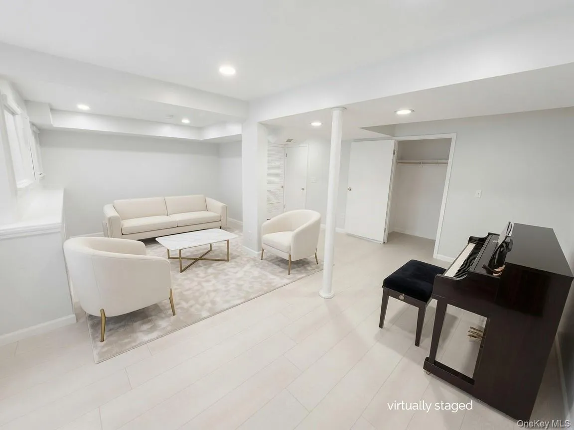 184 Route 303, Clarkstown, NY, 3 Bedrooms Bedrooms, 8 Rooms Rooms,2 BathroomsBathrooms,Residential,For Rent,Route 303,0,1019378 184 Route 303, Clarkstown, NY, 3 Bedrooms Bedrooms, 8 Rooms Rooms,2 BathroomsBathrooms,Residential,For Rent,Route 303,0,1019378