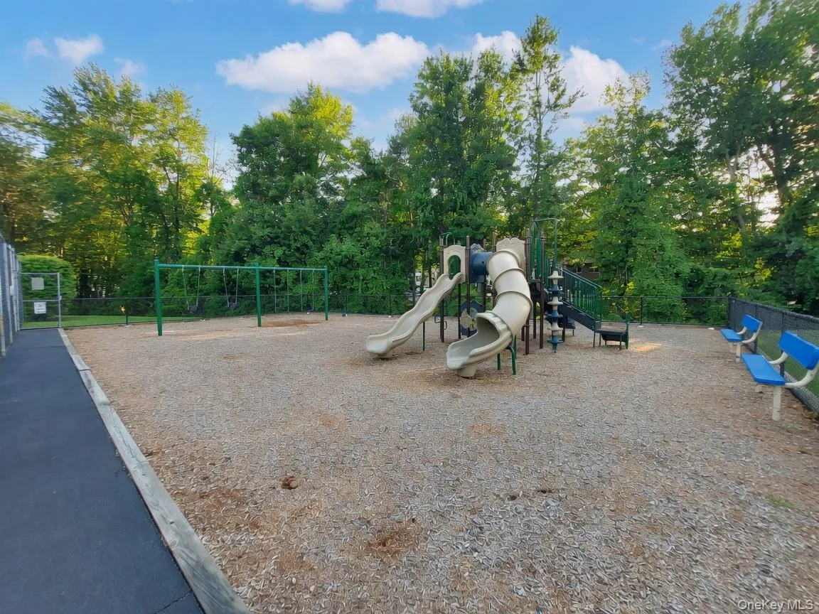 184 Route 303, Clarkstown, NY, 3 Bedrooms Bedrooms, 8 Rooms Rooms,2 BathroomsBathrooms,Residential,For Rent,Route 303,0,1019378 184 Route 303, Clarkstown, NY, 3 Bedrooms Bedrooms, 8 Rooms Rooms,2 BathroomsBathrooms,Residential,For Rent,Route 303,0,1019378