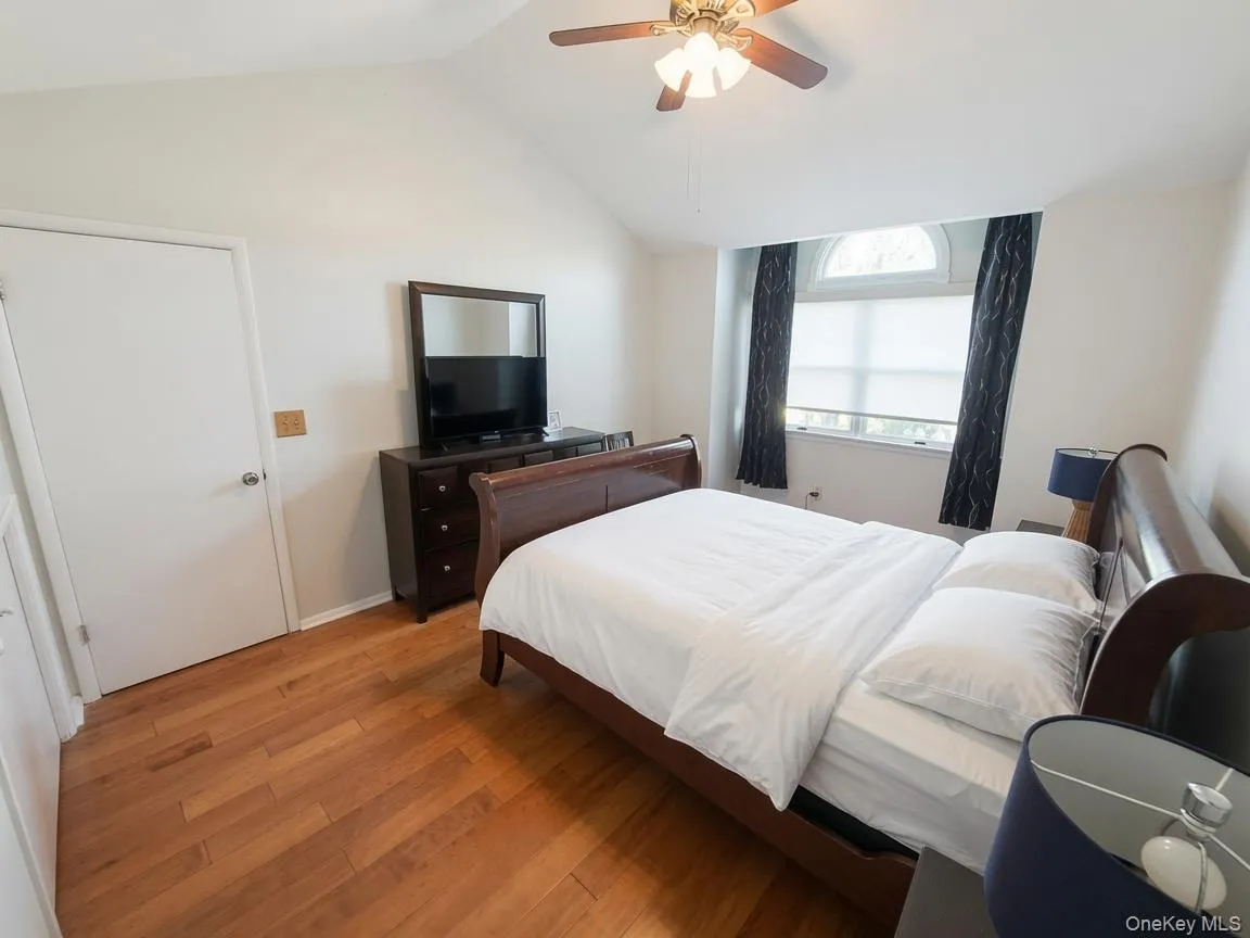184 Route 303, Clarkstown, NY, 3 Bedrooms Bedrooms, 8 Rooms Rooms,2 BathroomsBathrooms,Residential,For Rent,Route 303,0,1019378 184 Route 303, Clarkstown, NY, 3 Bedrooms Bedrooms, 8 Rooms Rooms,2 BathroomsBathrooms,Residential,For Rent,Route 303,0,1019378