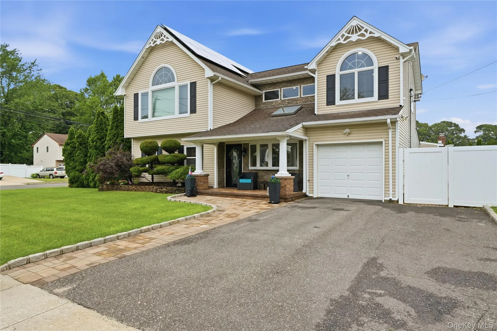 1 Gould Drive, Brookhaven, NY, 4 Bedrooms Bedrooms, 9 Rooms Rooms,2 BathroomsBathrooms,Residential,For Rent,Gould,0,1019380 1 Gould Drive, Brookhaven, NY, 4 Bedrooms Bedrooms, 9 Rooms Rooms,2 BathroomsBathrooms,Residential,For Rent,Gould,0,1019380
