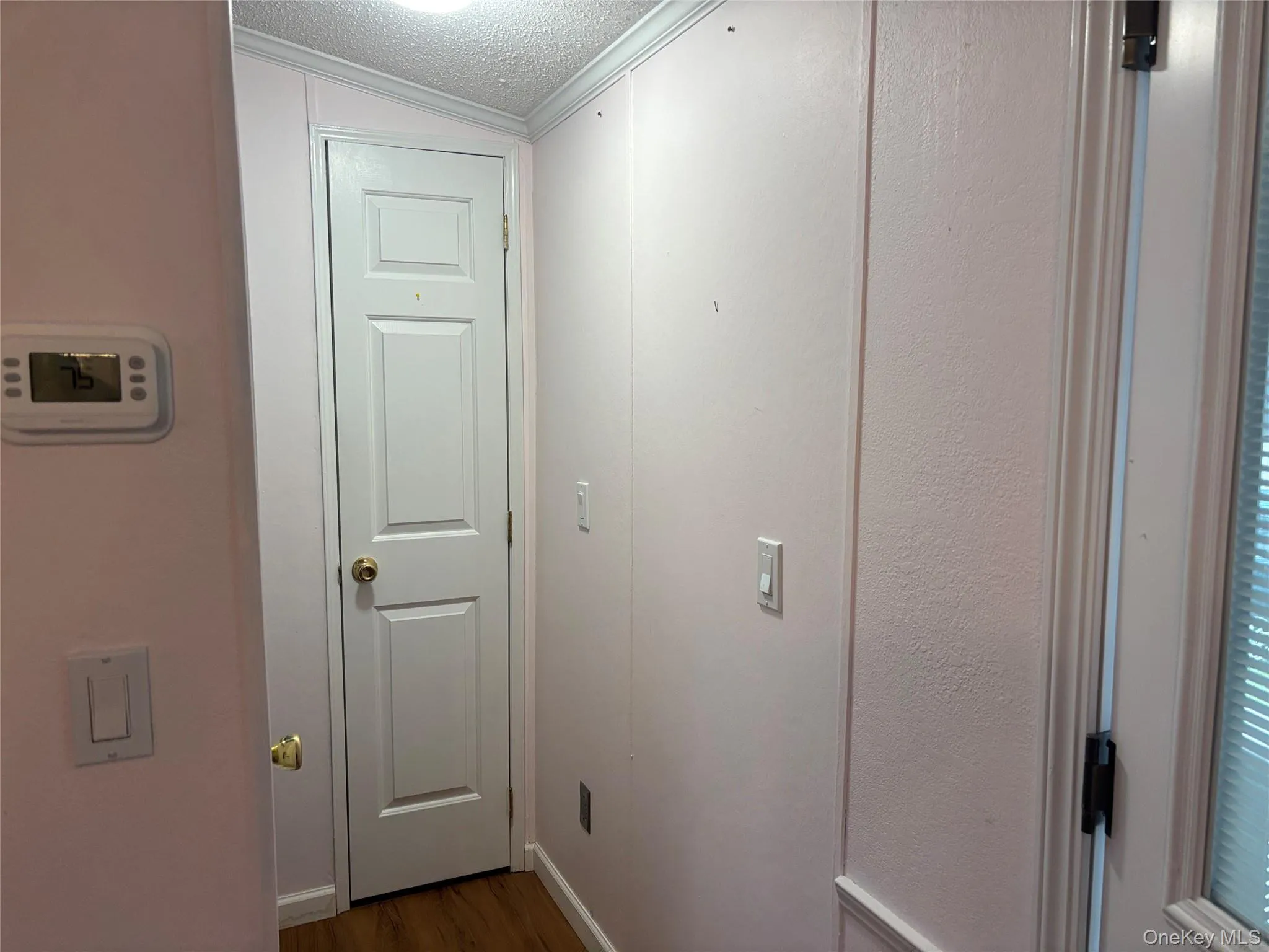 1661 Old Country Road, Riverhead, NY, 2 Bedrooms Bedrooms, 5 Rooms Rooms,2 BathroomsBathrooms,Residential,For Rent,Old Country,0,1019381 1661 Old Country Road, Riverhead, NY, 2 Bedrooms Bedrooms, 5 Rooms Rooms,2 BathroomsBathrooms,Residential,For Rent,Old Country,0,1019381